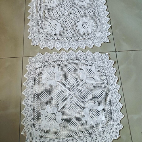Handmade crocheted table linens with cotton thread like new, set of 2
