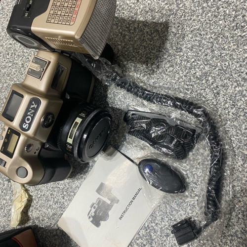 Sony cameras new, two pieces with accessories