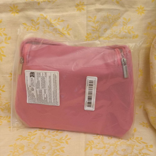 Kuromi Sanrio Hello Kitty Travel Cosmetic Bag new, pink with many compartments