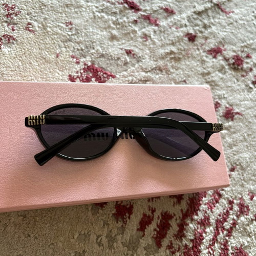 Sunglasses brand new with box, pouch, card, wipe
