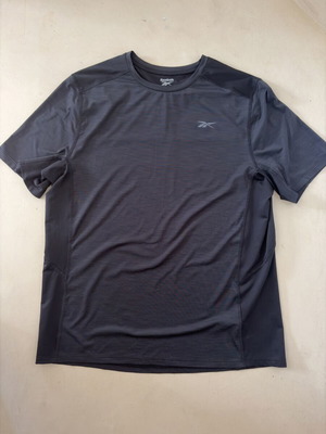 Reebok Sport Activchill men's T-shirt, Medium, black