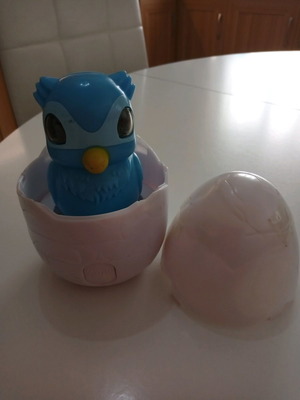Egg toy with sound and light like new