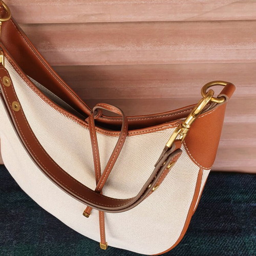 Mango shoulder bag as new