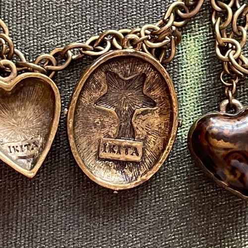 Ikita branded necklace like new