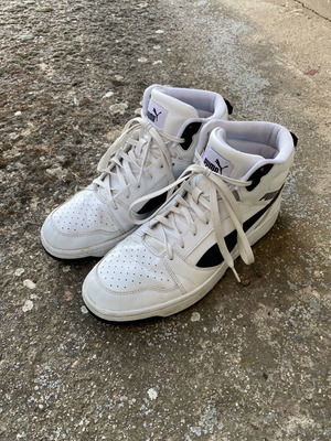 Puma Rebound V6 sneakers size 43 used, white