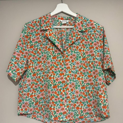 Floral shirt new, airy, colorful, size S