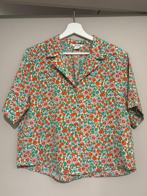 Floral shirt new, airy, colorful, size S