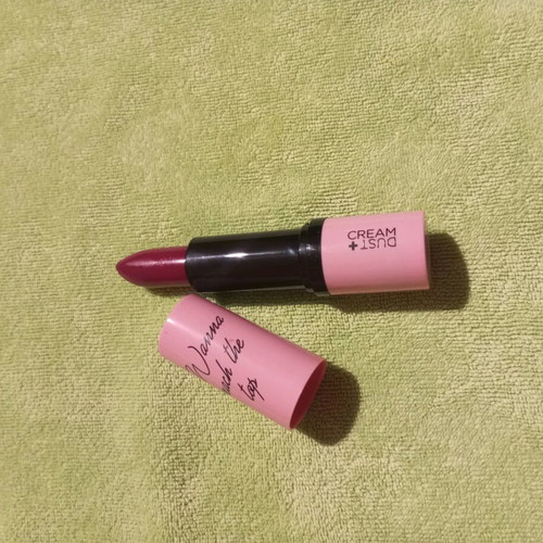 Limited Edition Lipstick Fashion Victim by DUST+CREAM like new