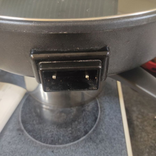 Electric Tepanyaki Pot used, 41cm diameter, missing cable