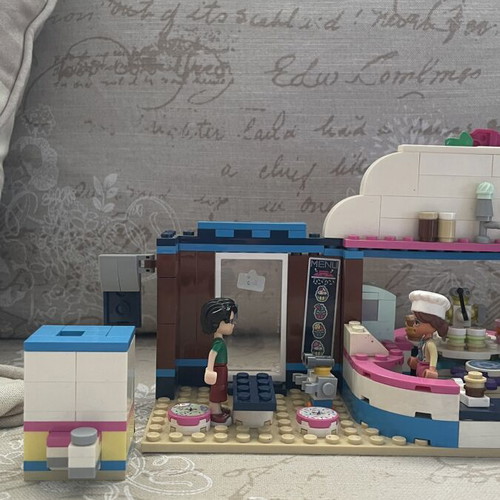 Lego Friends Shop and Cafe used set