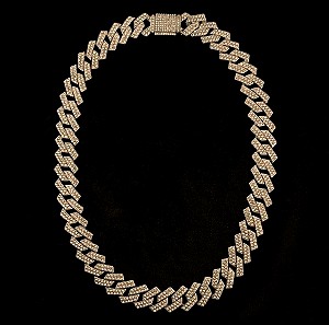 Chain necklace 45€