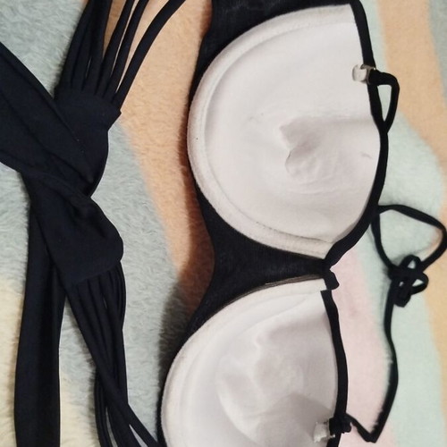 Belle Mode bikini top like new, size M, black