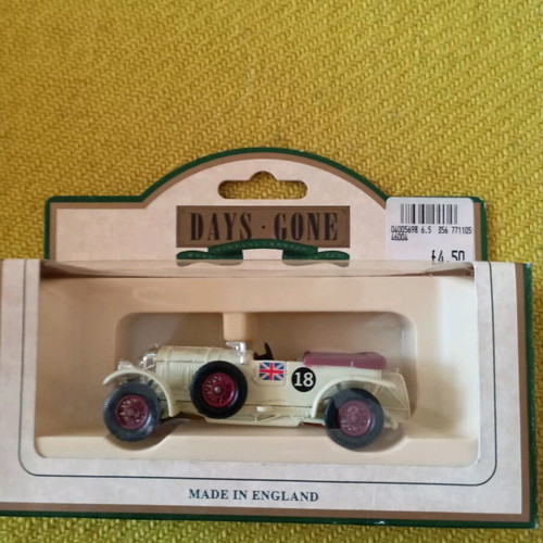 Lledo Days Gone 46004 1930 Bentley 4.5 litre cream like new