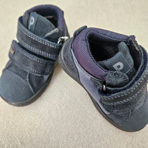 Primigi Gore-Tex toddler shoes, size 20