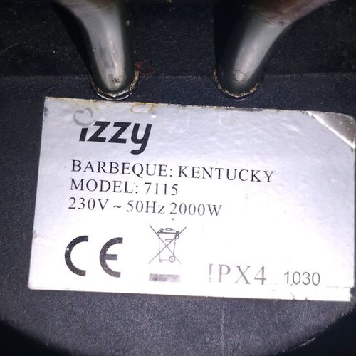 Izzy7115 Kentucky electric grill like new, large 44x22 cooking surface