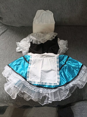 Chef costume for ages 2-3 like new