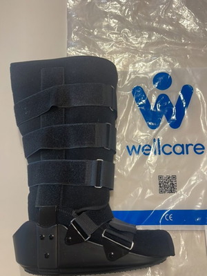 WellCare Medium Orthopedic Boot like new
