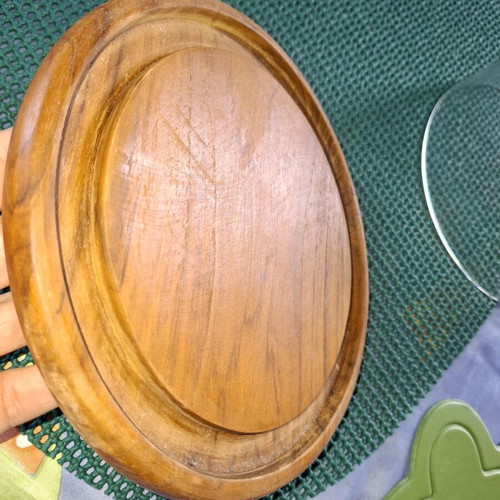 Cheese dish like new with wooden base and glass lid