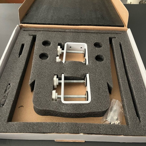 Laptop stand like new, ideal for DJ