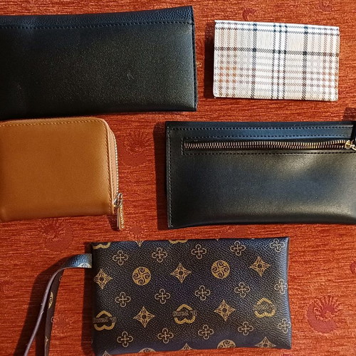 Wallets used, pack with all together