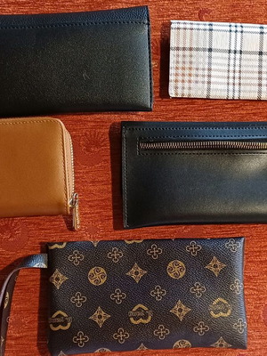 Wallets used, pack with all together
