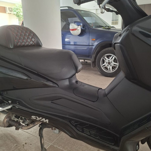 Sym GTS 300i EVO scooter, black, automatic