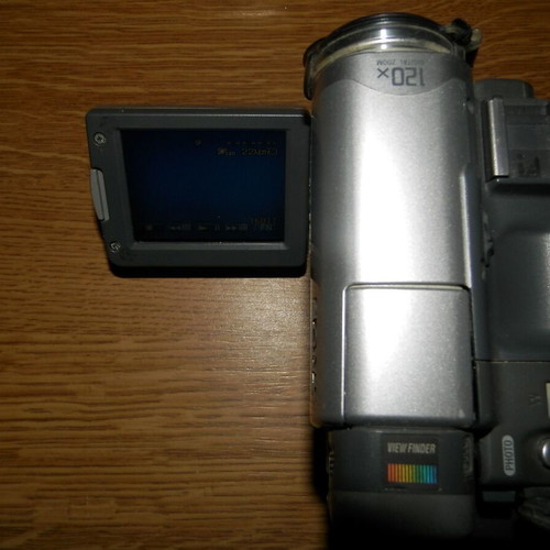 Camera (Video Camera) Sony DCR-TRV33E Mini DV used, vintage