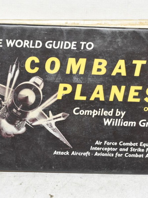 The World Guide to Combat Planes One του William Green μεταχειρισμένη σκληρόδετη έκδοση