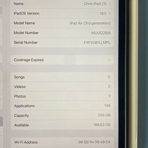 iPad Air 3 256GB like new with Smart Keyboard and Apple Pencil