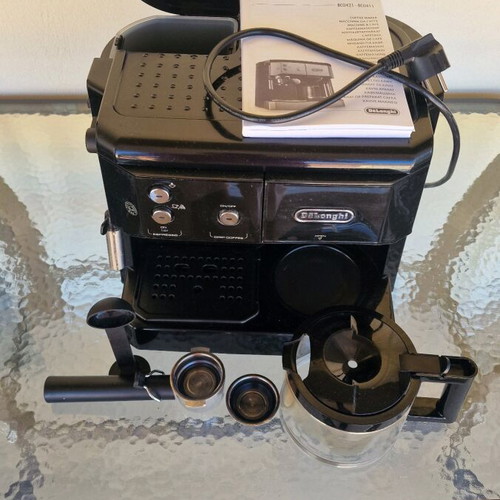 Delonghi coffee maker like new