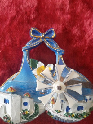 Μαγνητάκι από Σαντορίνη με γυρίζοντα μύλο