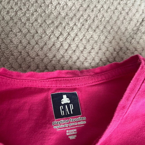 Gap fuchsia baby shirt size 2
