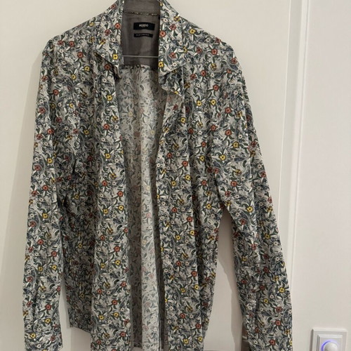 Men's shirts pack of 4 like new, floral and linen styles