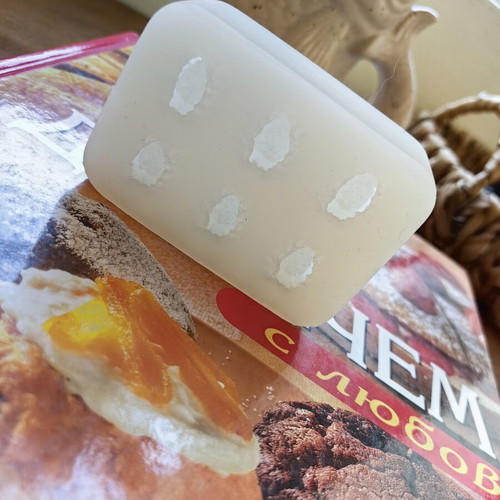 Silicone raspberry mold for baking
