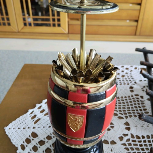 Vintage leather table tobacco box like new with gilded details