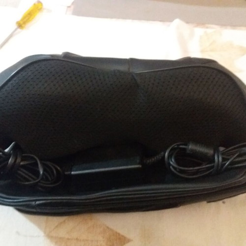 Shiatsu neck and body massager like new with 12V 2.5A power supply