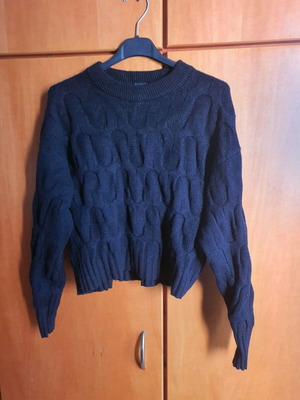 Cropped wool sweater new, black, warm