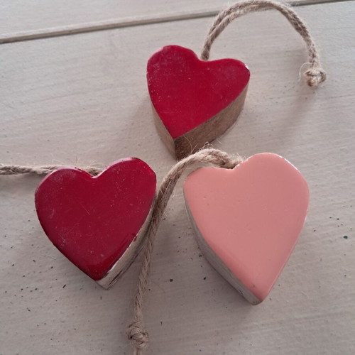 Wooden hearts with string set of 20 new