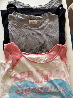 Σετ 4 μεταχειρισμένα t-shirts Zara, HM και Juicy Couture μέγεθος S