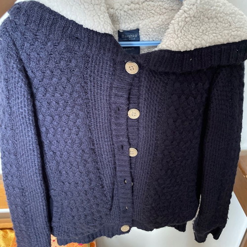 Bershka blue cardigan with fur like new