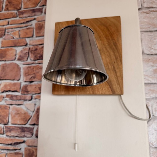 Set of 2 decorative wall lights with teak wood like new