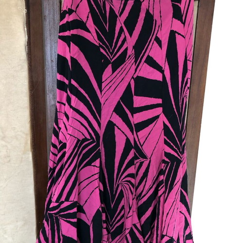 Jaeger long skirt like new, black and pink