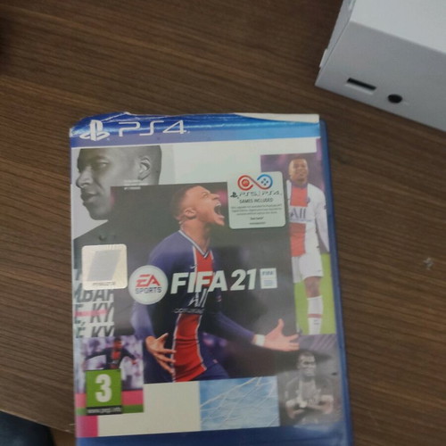 Fifa 21 used, good condition