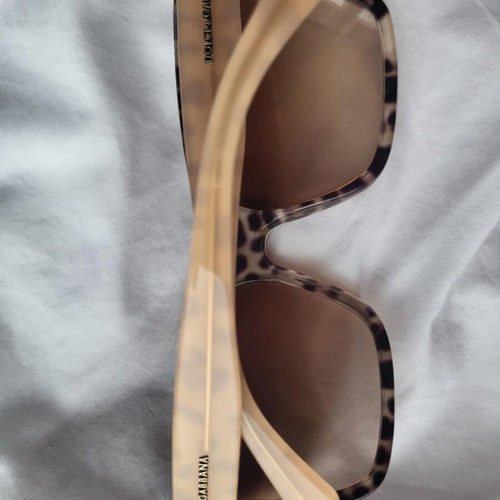 Dolce & Gabbana sunglasses salmon with leopard pattern like new