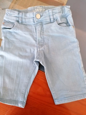 Τζιν παιδική βερμούδα H&M σαν καινούργιο, μπλε, μέγεθος 116-122 cm