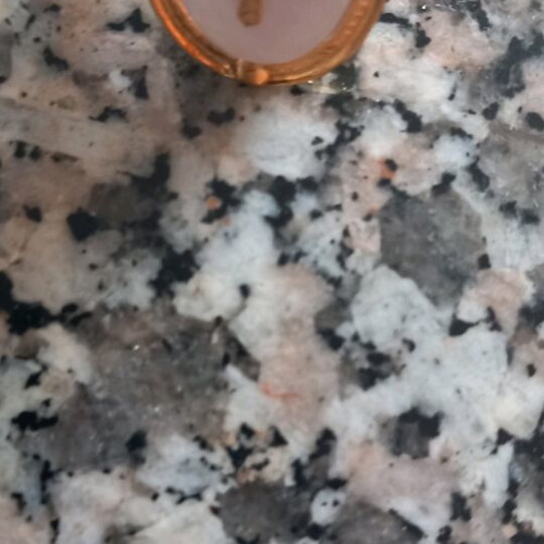 Faux adjustable ring like new
