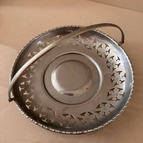 Metal tray basket like new, diameter 23 cm