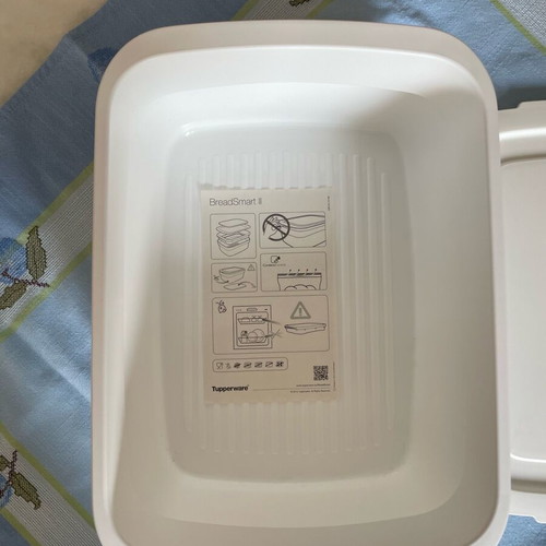 Tupperware Large Bread Box Ultra Smart