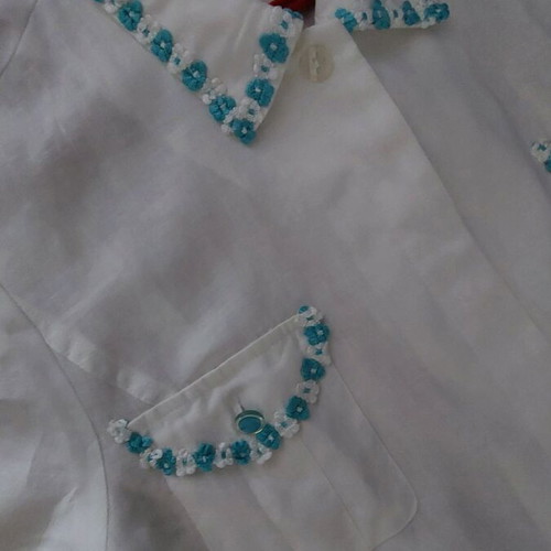 White linen dress like new, size XL, short sleeves with hidden buttons and pockets