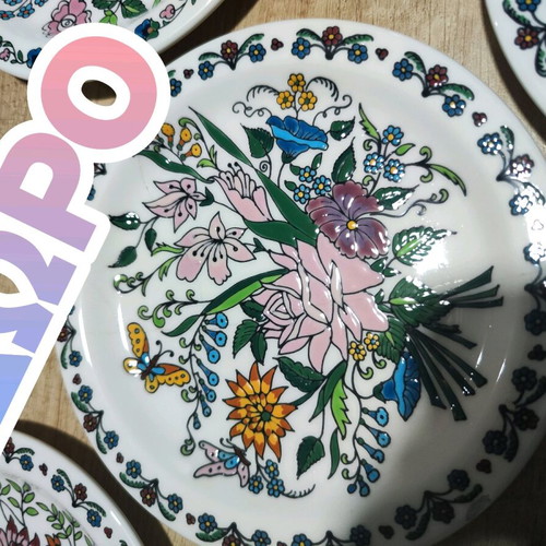 Rhodian plates used, set of 4, 19 cm diameter